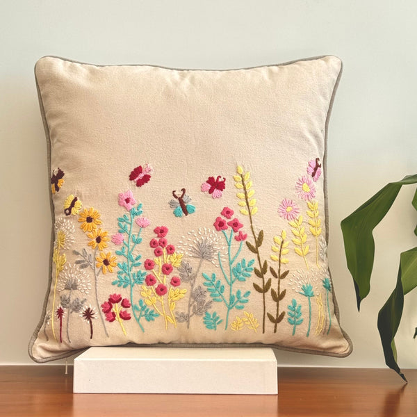 Kusuma Cushion Cover in Lazy Daisies