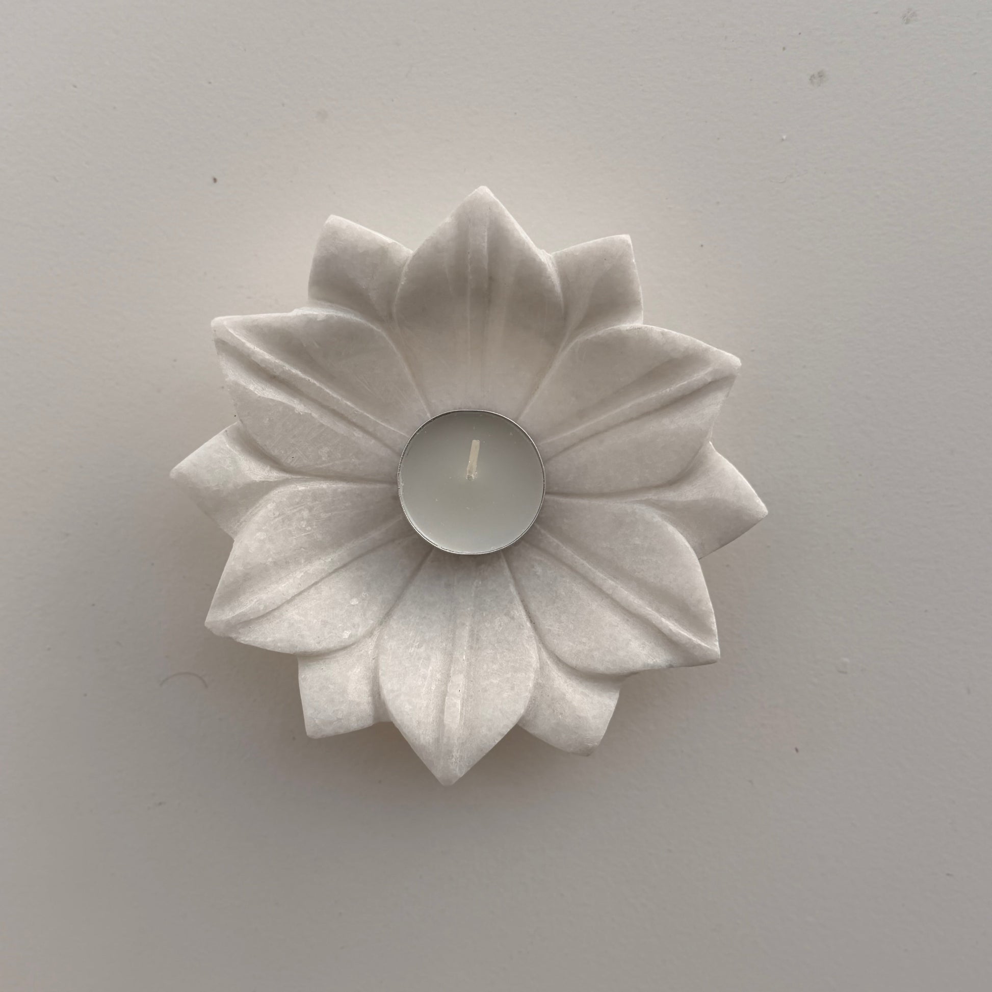 hand-carved-makrana-marble-flower-plate-vaarsa-london