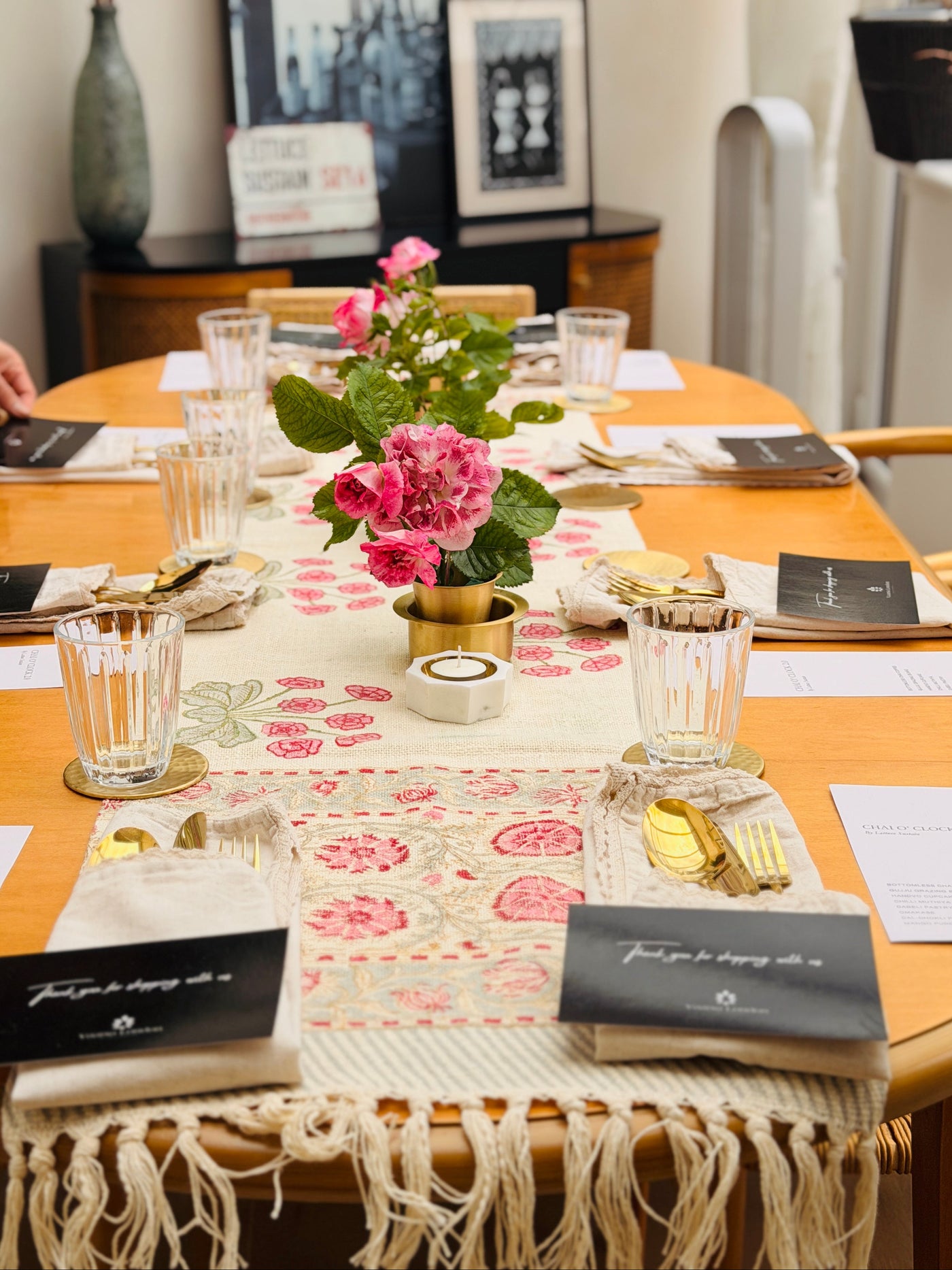 The dawat, laid.