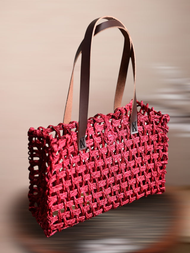 The Summer Tote in Bright Red